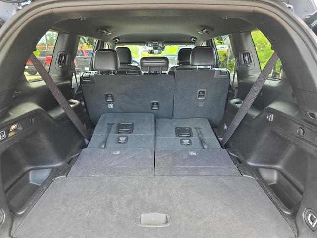 Photo of 2024 Diamond Black Jeep Grand Cherokee L