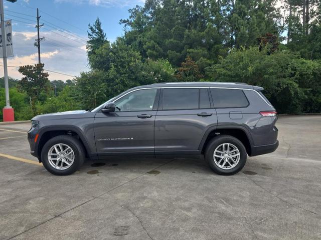 Photo of 2023 Metallic Jeep Grand Cherokee L