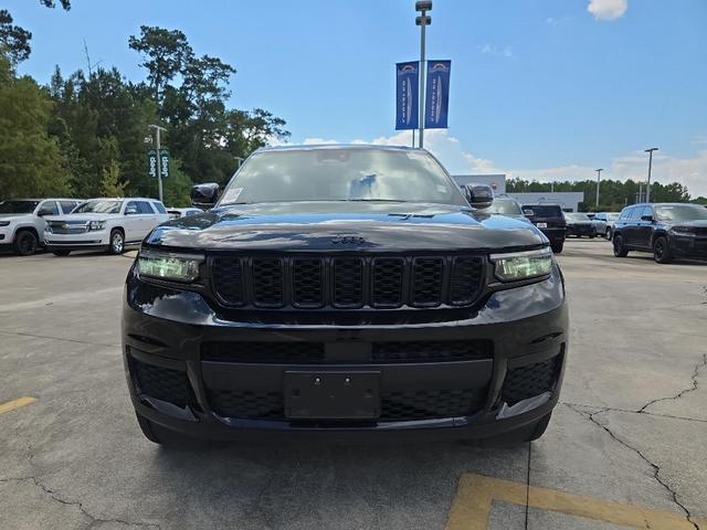 Photo of 2024 Diamond Black Jeep Grand Cherokee L