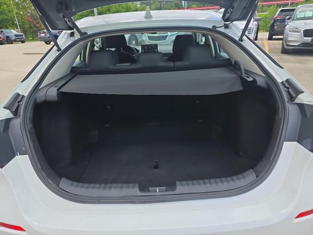 Photo of 2024 Platinum White Pearl Honda Civic