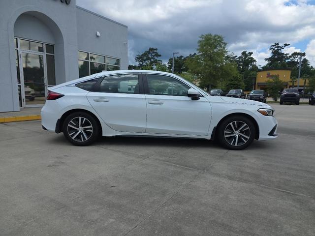 Photo of 2024 Platinum White Pearl Honda Civic