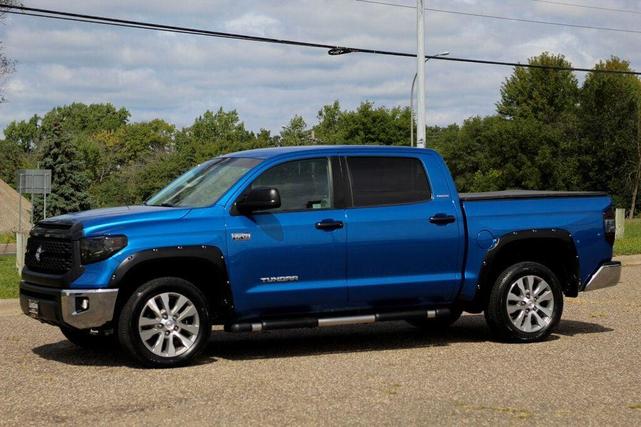Photo of 2017 Blazing Blue Pearl Toyota Tundra
