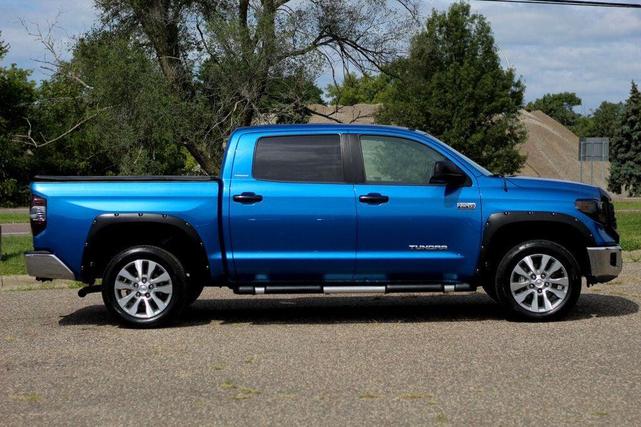 Photo of 2017 Blazing Blue Pearl Toyota Tundra