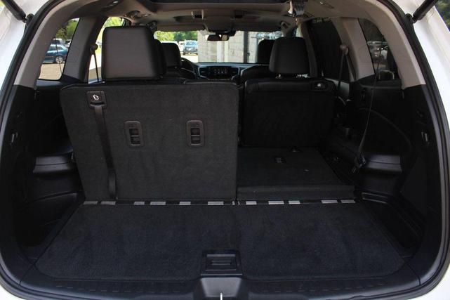 Photo of 2020 WHITE Honda Pilot