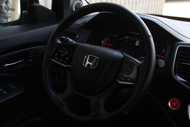 Photo of 2020 WHITE Honda Pilot
