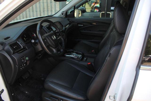 Photo of 2020 WHITE Honda Pilot