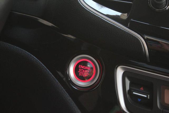 Photo of 2020 WHITE Honda Pilot