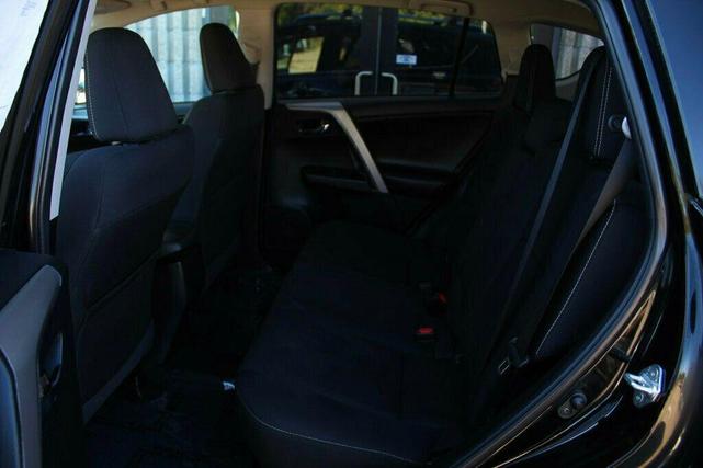 Photo of 2018 Black Toyota RAV4
