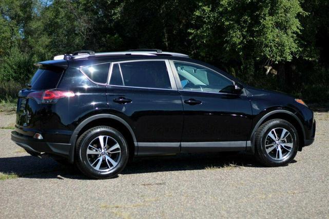 Photo of 2018 Black Toyota RAV4