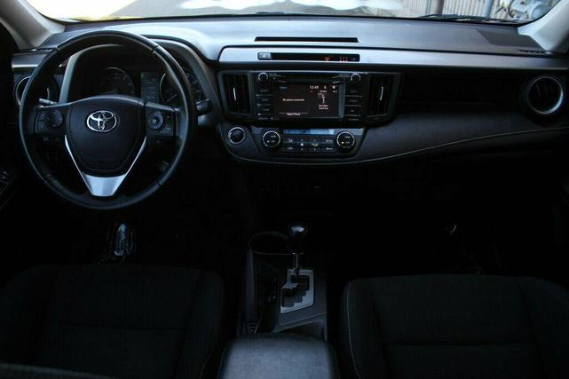 Photo of 2018 Black Toyota RAV4