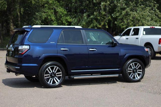 Photo of 2018 Nautical Blue Metallic Toyota 4Runner