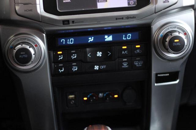 Photo of 2018 Nautical Blue Metallic Toyota 4Runner