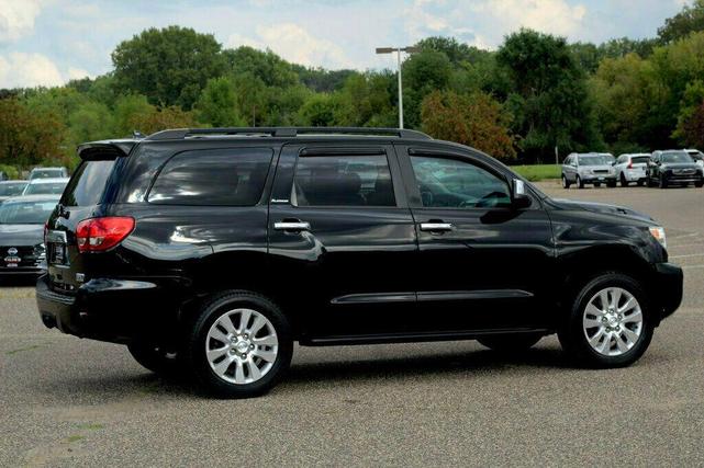 Photo of 2014 Black Toyota Sequoia
