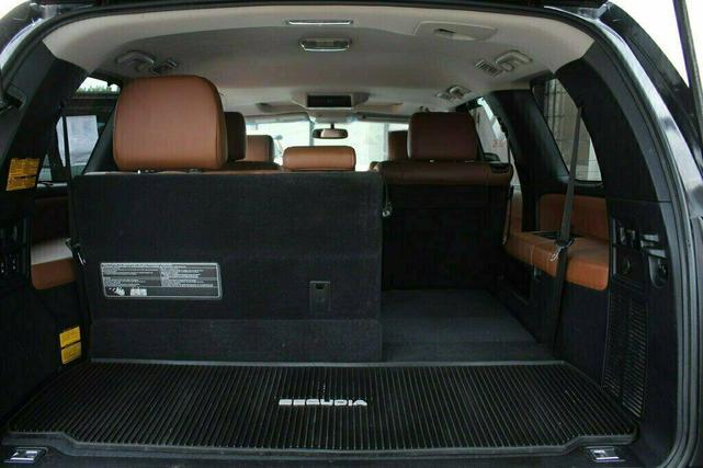 Photo of 2014 Black Toyota Sequoia