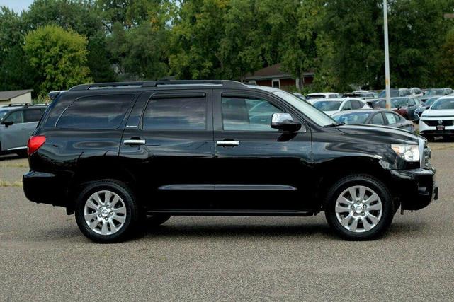 Photo of 2014 Black Toyota Sequoia
