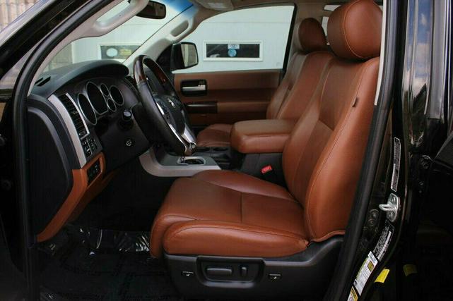 Photo of 2014 Black Toyota Sequoia