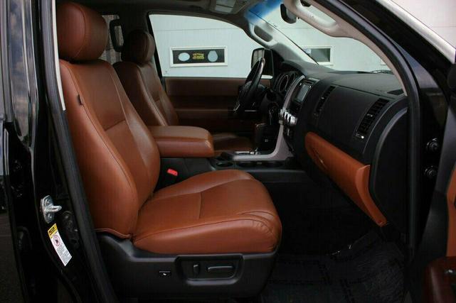 Photo of 2014 Black Toyota Sequoia