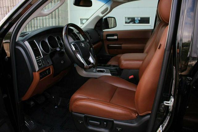 Photo of 2014 Black Toyota Sequoia