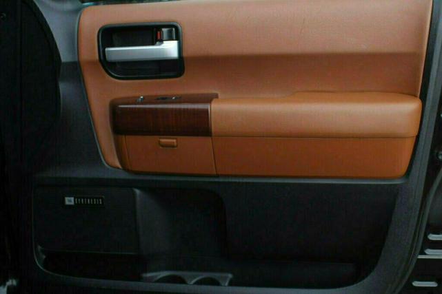 Photo of 2014 Black Toyota Sequoia