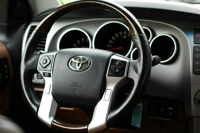 Photo of 2014 Black Toyota Sequoia
