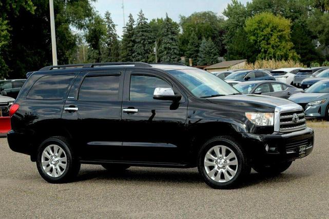 Photo of 2014 Black Toyota Sequoia