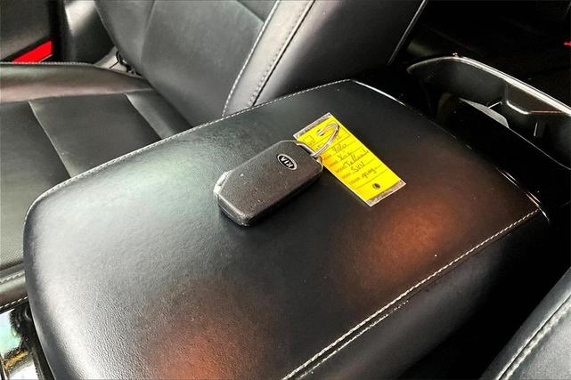 Photo of 2020 Everlasting Silver Kia Telluride