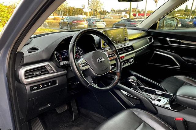 Photo of 2020 Everlasting Silver Kia Telluride
