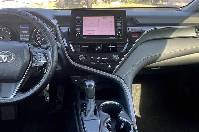 Photo of 2021 Predawn Gray Mica Toyota Camry
