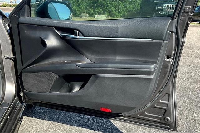 Photo of 2021 Predawn Gray Mica Toyota Camry