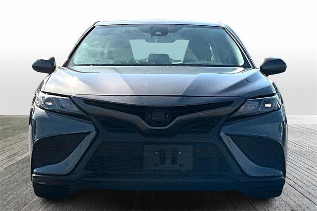 Photo of 2021 Predawn Gray Mica Toyota Camry