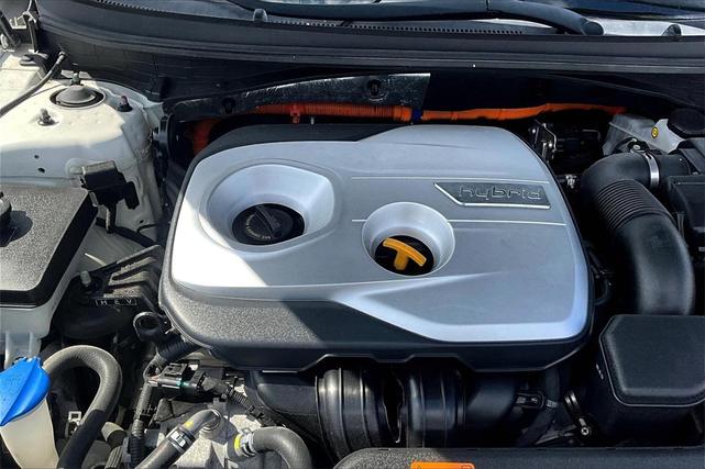 Photo of 2017 Hyper White Hyundai SONATA Hybrid