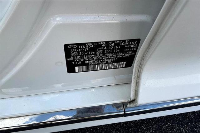 Photo of 2017 Hyper White Hyundai SONATA Hybrid