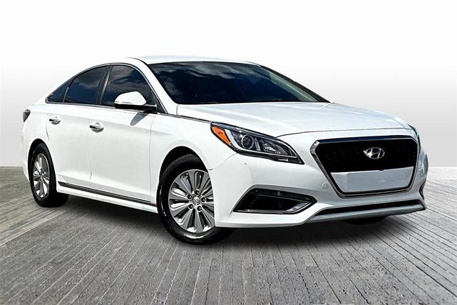 Photo of 2017 Hyper White Hyundai SONATA Hybrid