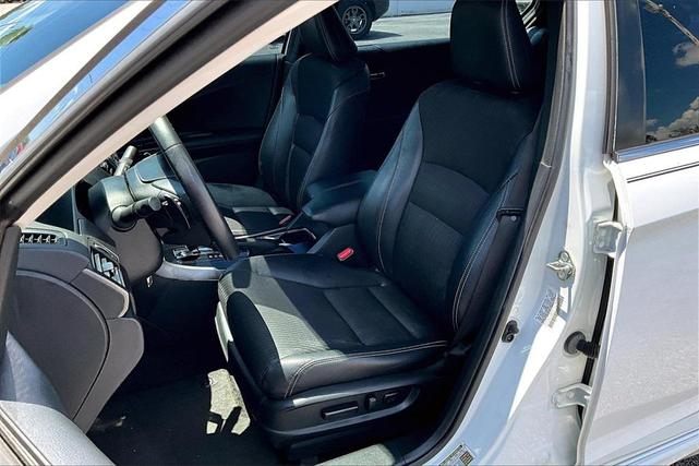 Photo of 2017 White Orchid Pearl Honda Accord