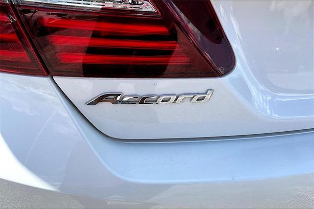 Photo of 2017 White Orchid Pearl Honda Accord
