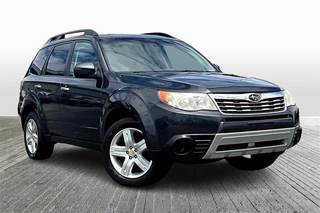 Photo of 2010 Dark Gray Metallic Subaru Forester