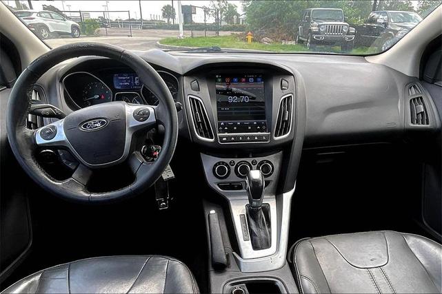 Photo of 2014 Ingot Silver Metallic Ford Focus