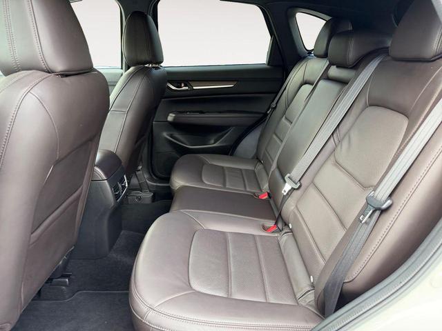 Photo of 2019 Snowflake White Pearl Mica Mazda CX-5
