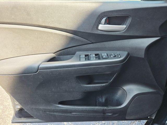 Photo of 2015 Crystal Black Pearl Honda CR-V