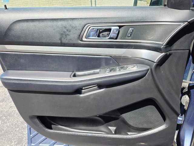 Photo of 2018 Blue Metallic Ford Explorer