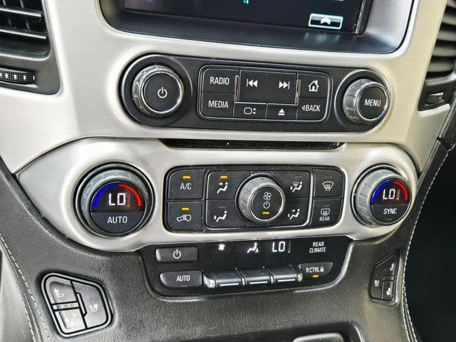 Photo of 2019 White GMC Yukon