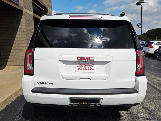 Photo of 2019 White GMC Yukon