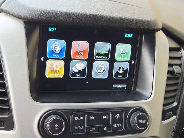Photo of 2019 White GMC Yukon