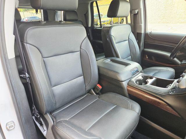Photo of 2019 White GMC Yukon