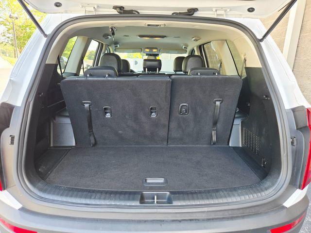 Photo of 2020 Snow White Pearl Kia Telluride