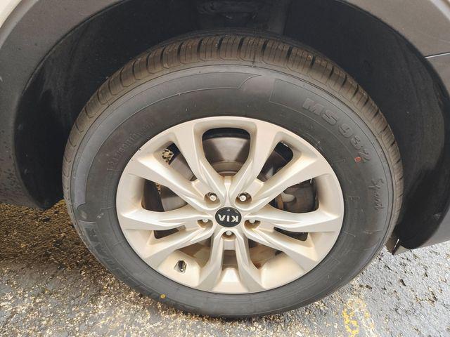 Photo of 2020 Snow White Pearl Kia Telluride