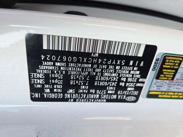 Photo of 2020 Snow White Pearl Kia Telluride