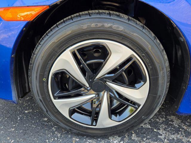 Photo of 2017 Blue Honda Civic