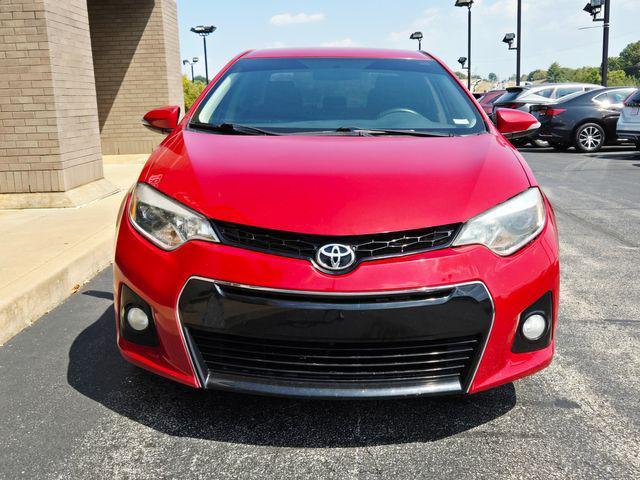 Photo of 2015 Barcelona Red Metallic Toyota Corolla