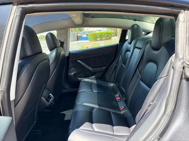 Photo of 2023 Midnight Silver Metallic Tesla Model 3